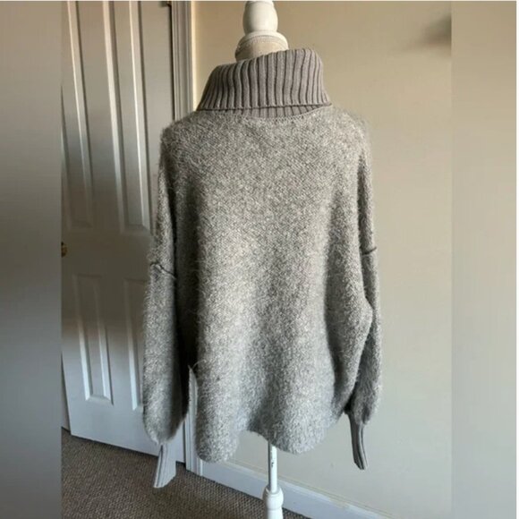 Free People Milo Oversized Tunic Sweater in Heather Grey size S - Picture 5 of 11